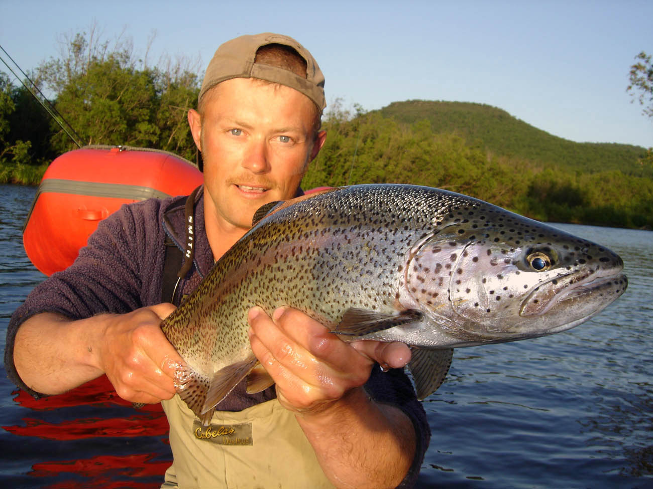 рыбалка на Камчатке, реке Жупанова, лагерь Дзензур